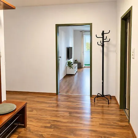 Zum Wohlfuehlen, Grosszuegig Und Zentral In Krems an der Donau